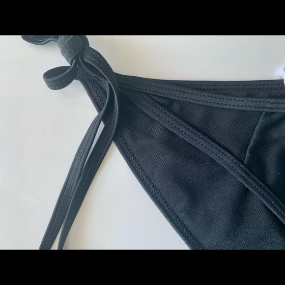 NWT BLACK MISSGUIDED MESH INSERT STRING BIKINI - Picture 2 of 5